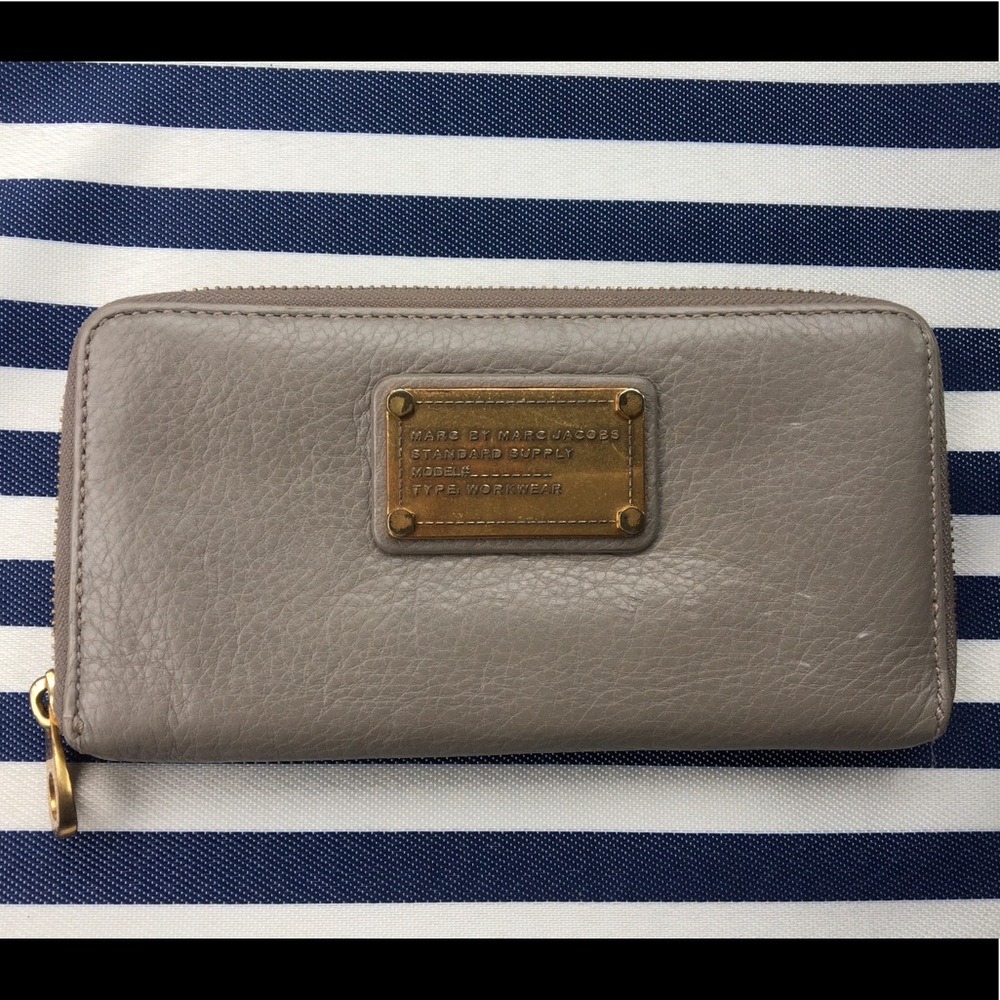 Marc Jacobs wallet